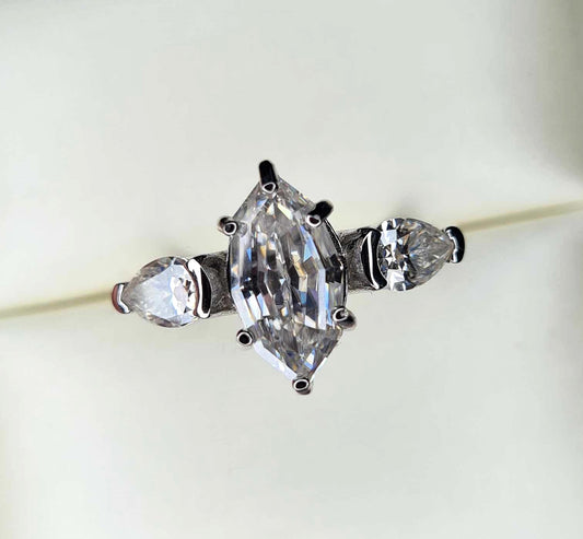 2.73ct Moissanite trilogy Ring 925 Sterling Silver SIZE Q