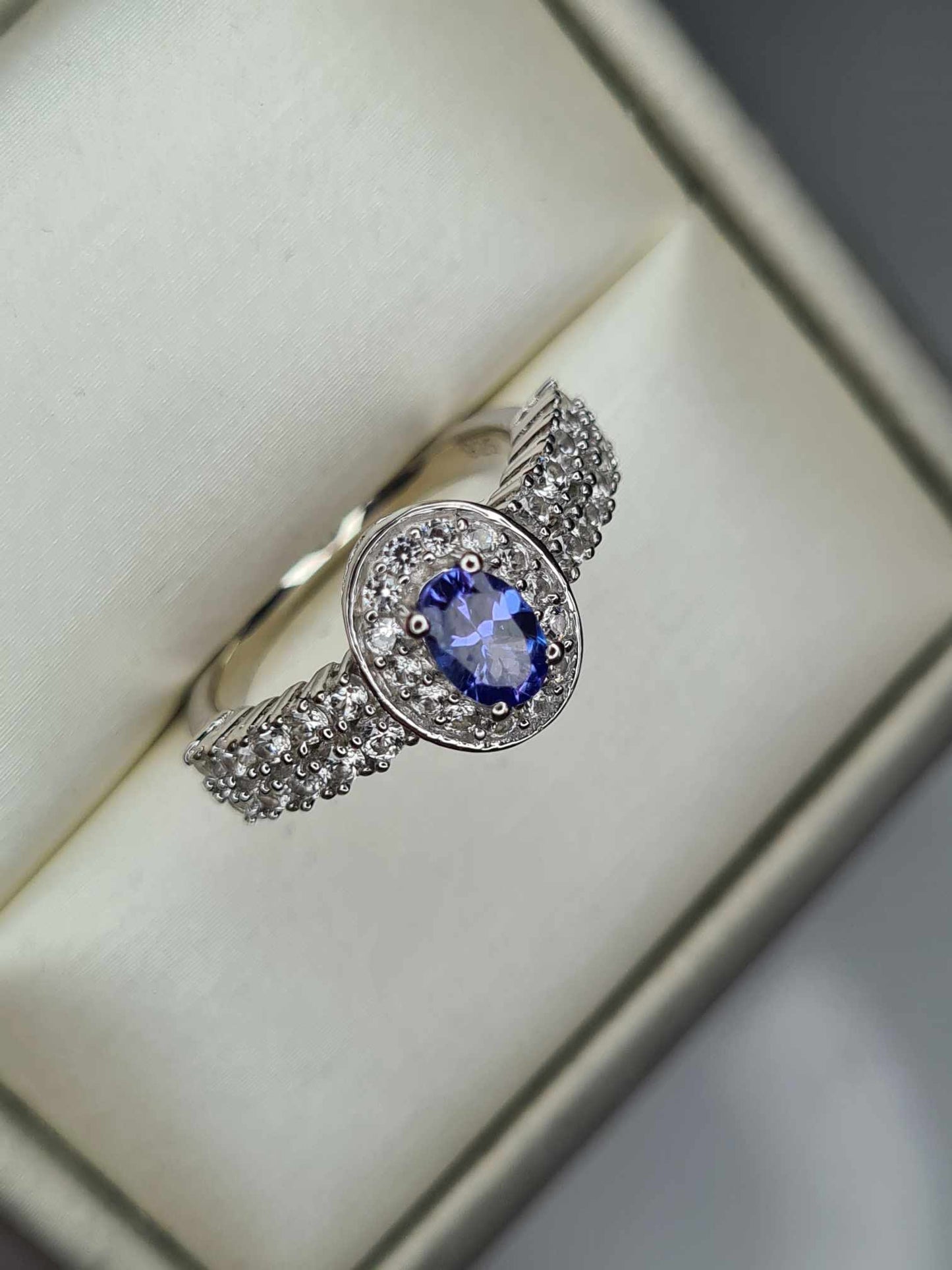 1.35ct AAA Tanzanite &amp; Natural Zircon Ring in Platinum Overlay 925 Sterling Silver SIZE L