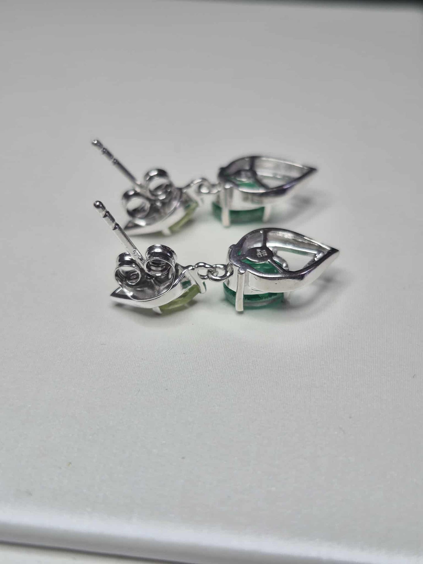 2.08ct Peacock Triplet Quartz & Peridot Dangling Earrings 925 Sterling Silver