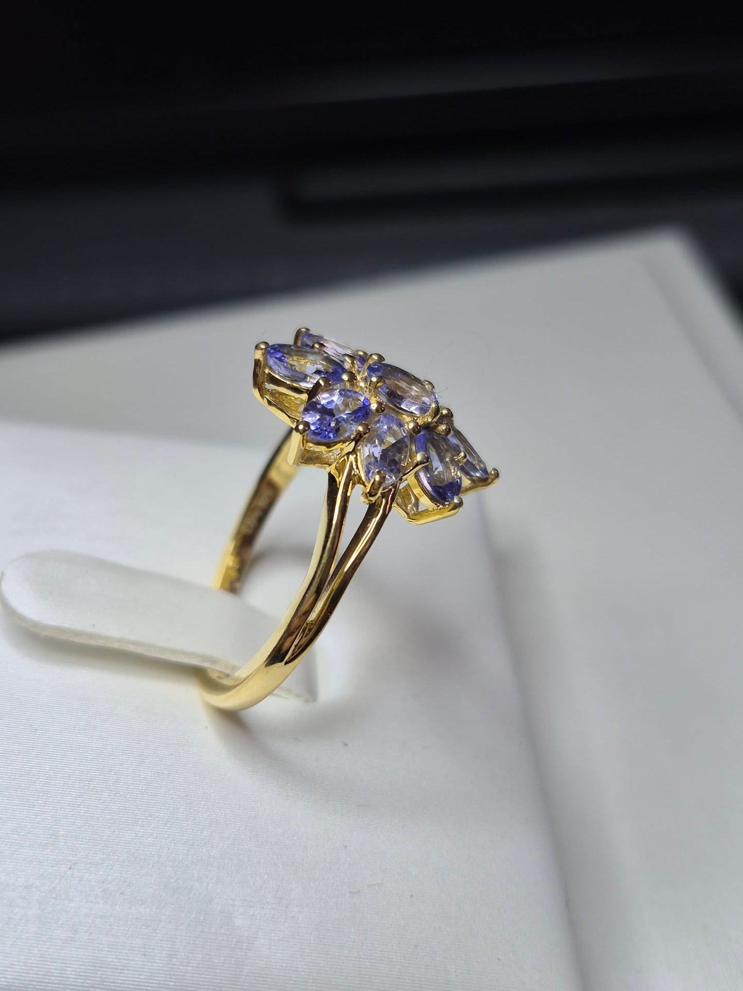 2.12ct Tanzanite Floral Ring in Yellow Gold Plated 925 Sterling Silver SIZE O