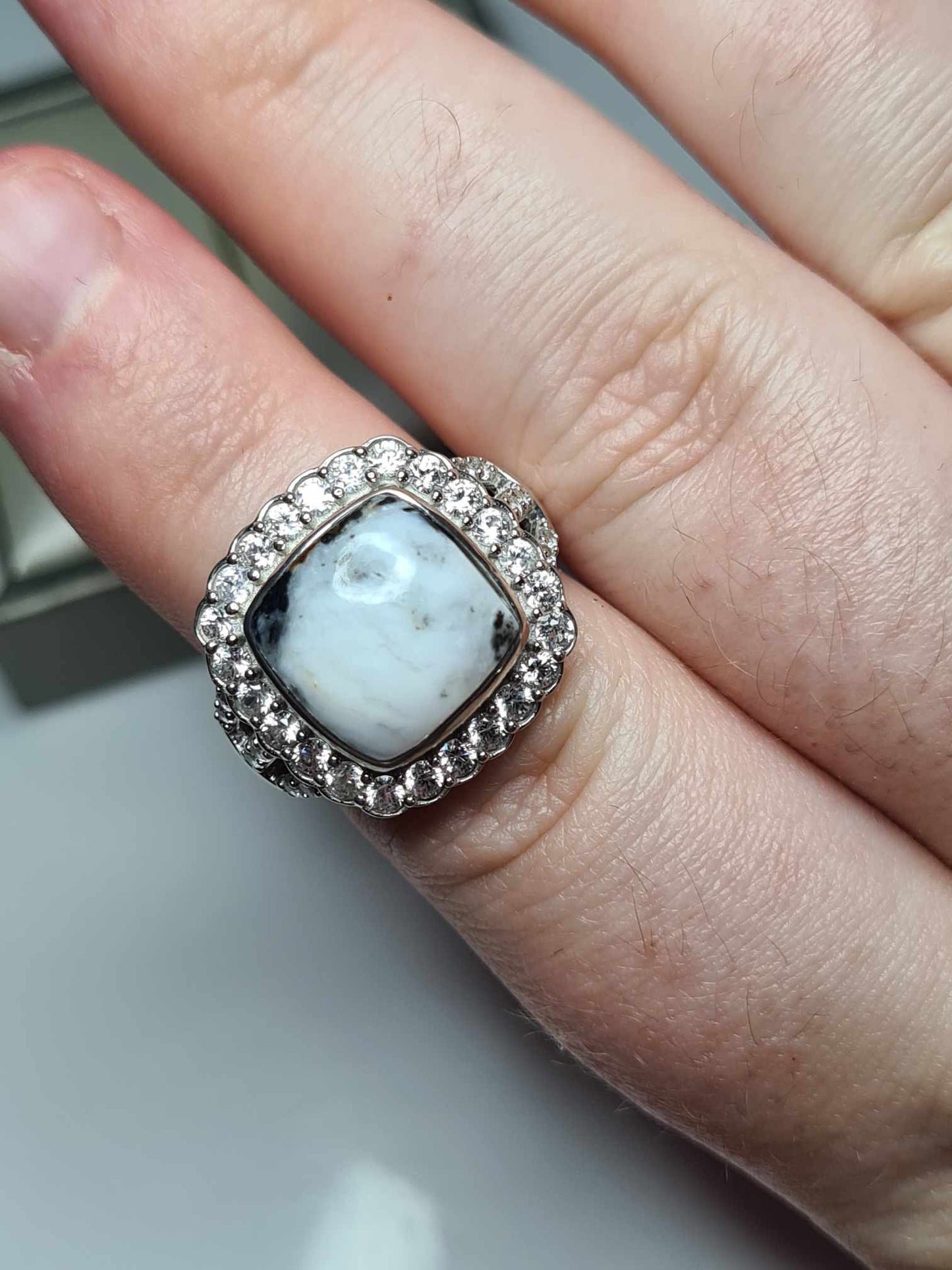 8.74ct White Buffalo and Natural Zircon Halo Ring in 925 Sterling silver SIZE M