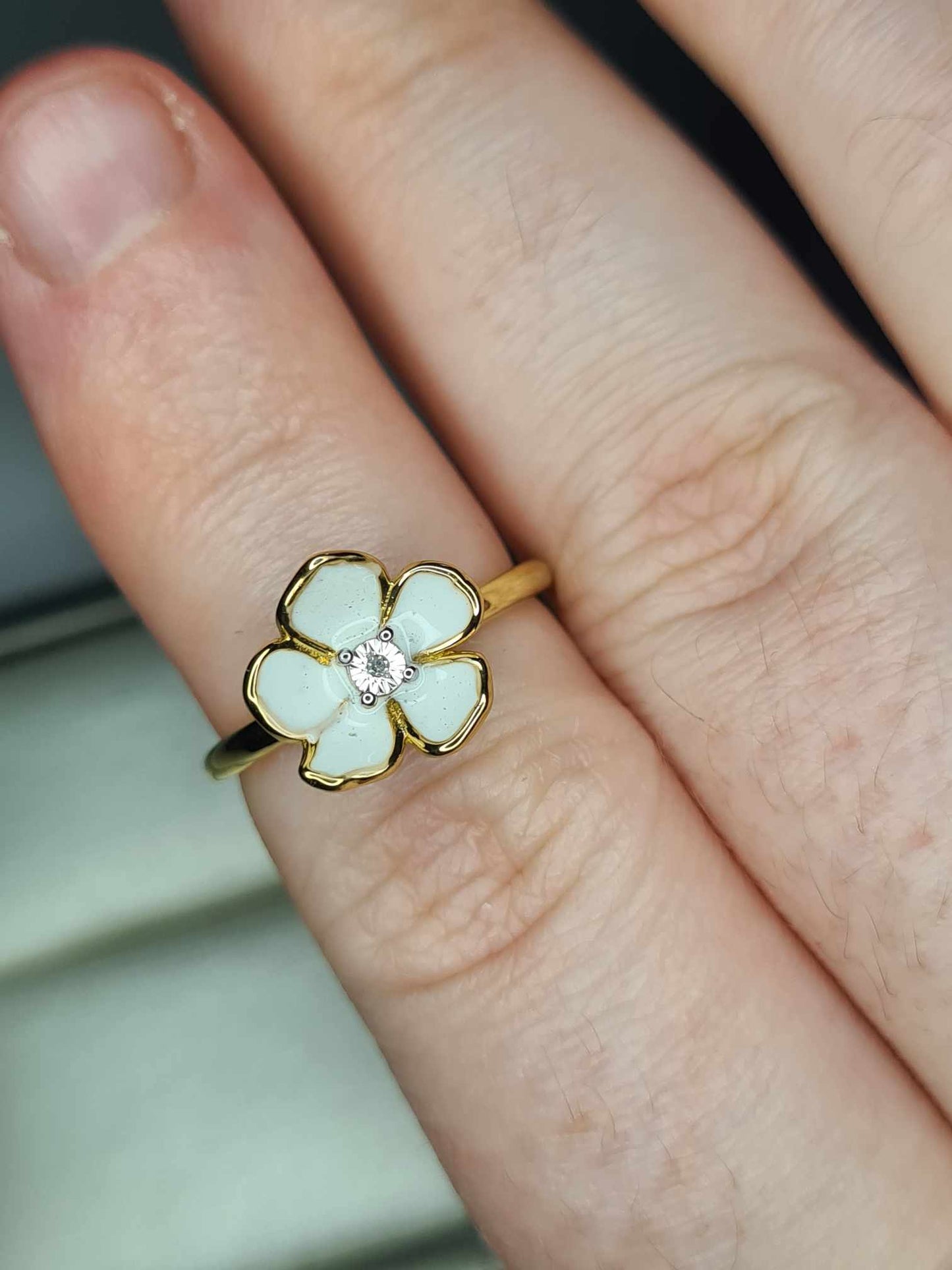 White Diamond Flower Ring 925 Sterling Silver With Gold Overlay SIZE K