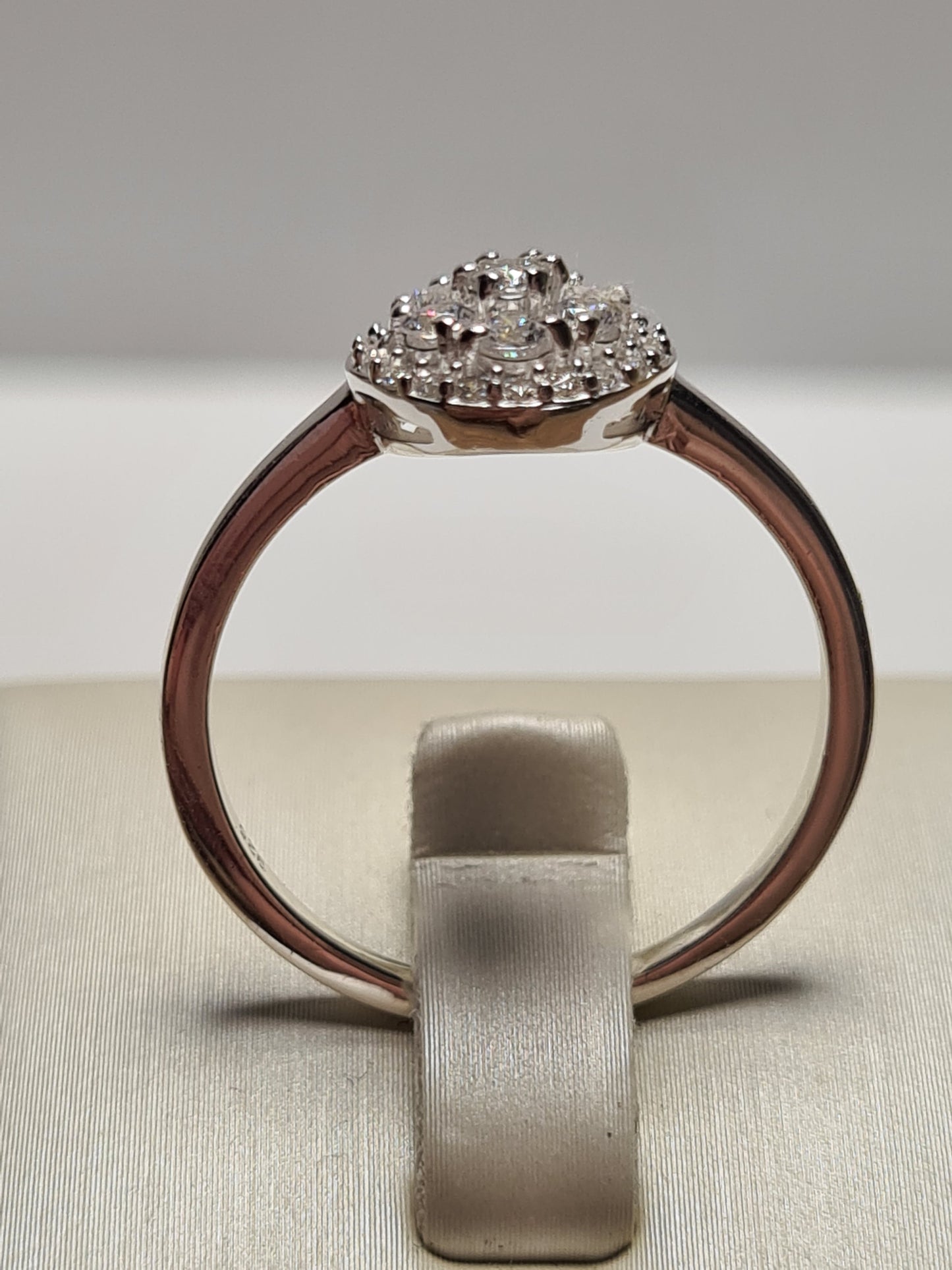Swarovski Zirconia Round Cut Cluster Sterling Silver Ring SIZE T