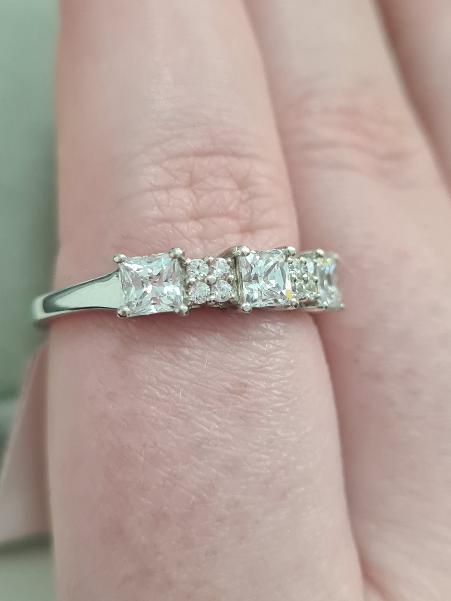Swarovski Zirconia Sterling Silver Ring SIZE T