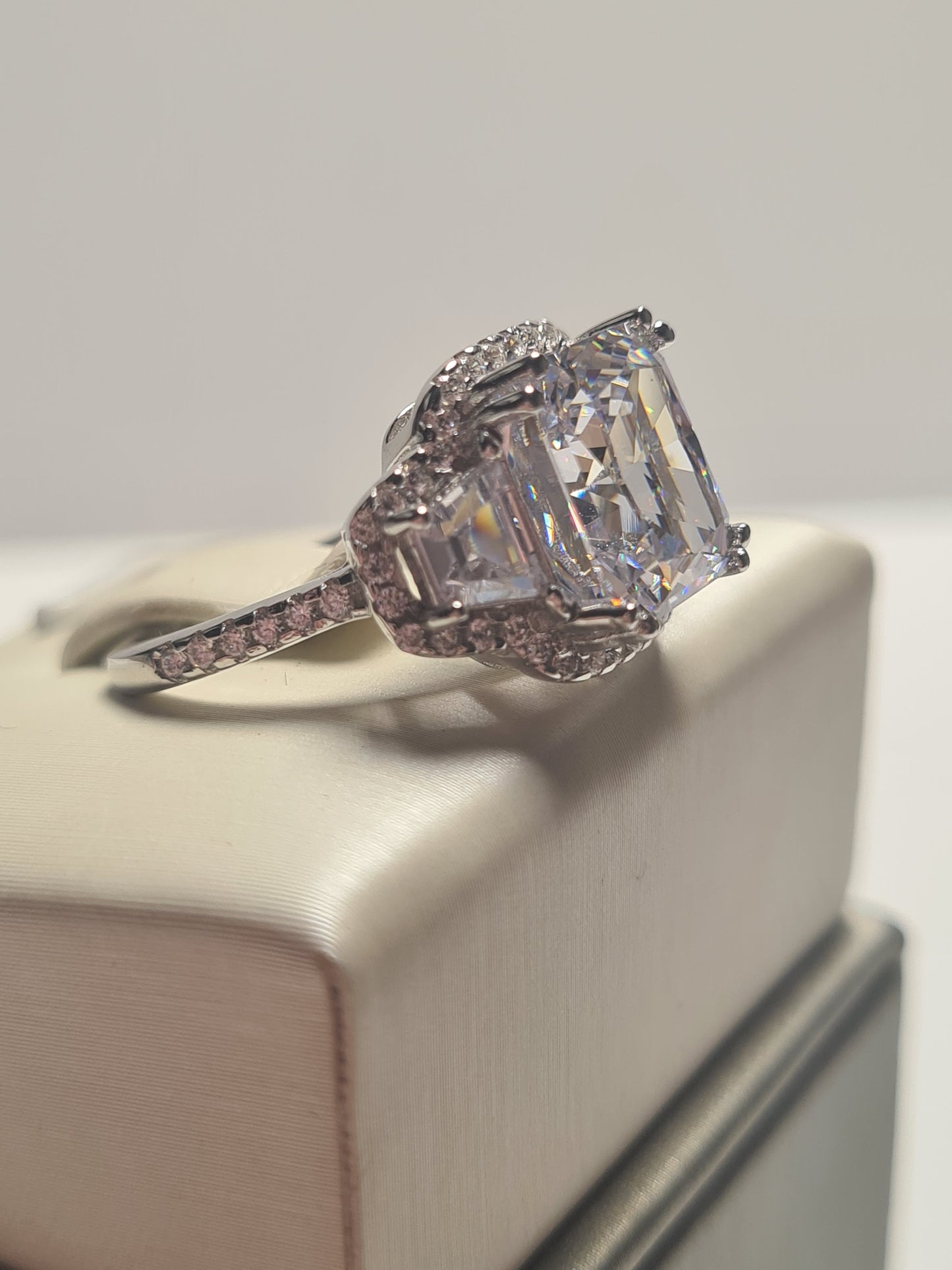 7.80 Ct Simulated Diamond Ring 925 Sterling Silver SIZE L
