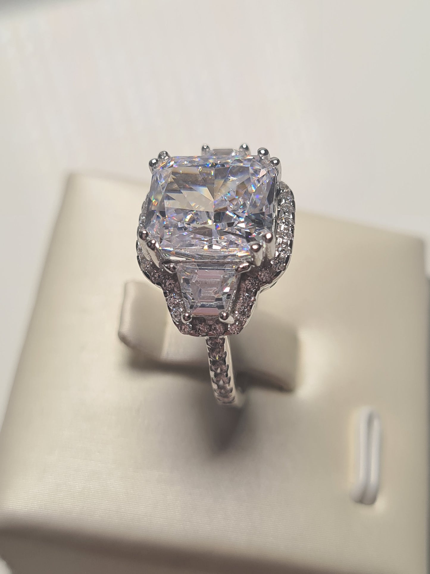 7.80 Ct Simulated Diamond Ring 925 Sterling Silver SIZE L