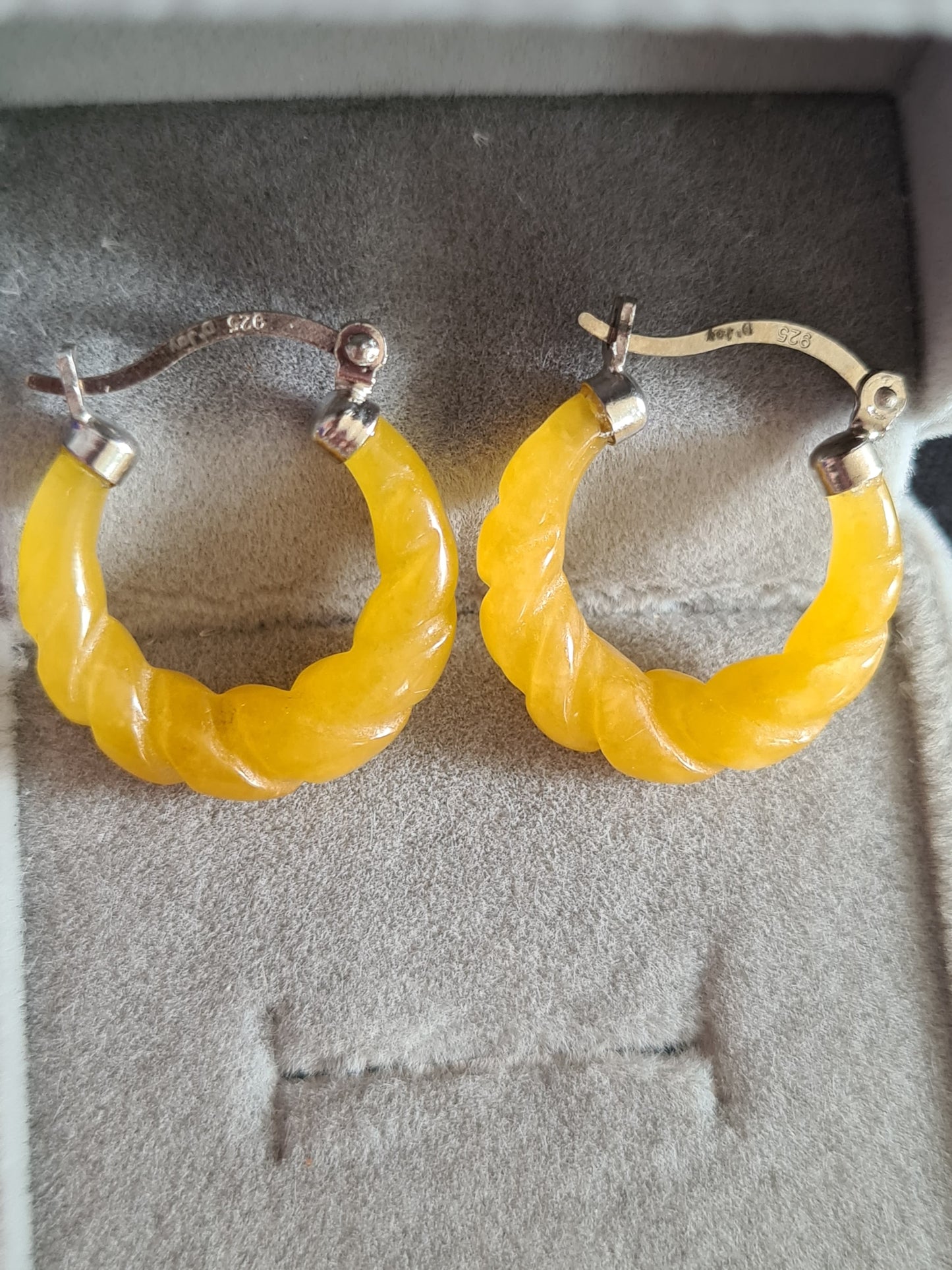 Honey Jade Twisted small hoop Earrings in 925 Sterling Silver