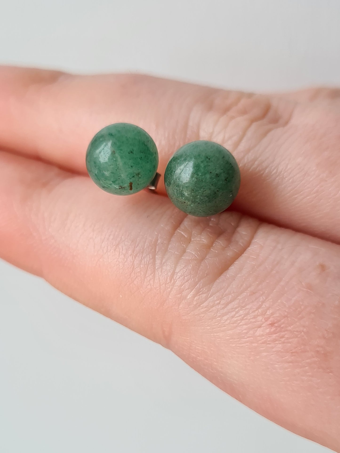 8ct Green Aventurine Solitaire Stud Earrings 925 Sterling Silver