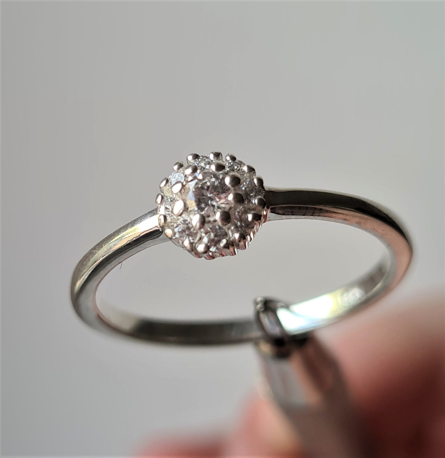 Swarovski Zirconia Small Floral Halo Ring 925 Sterling Silver SIZE T