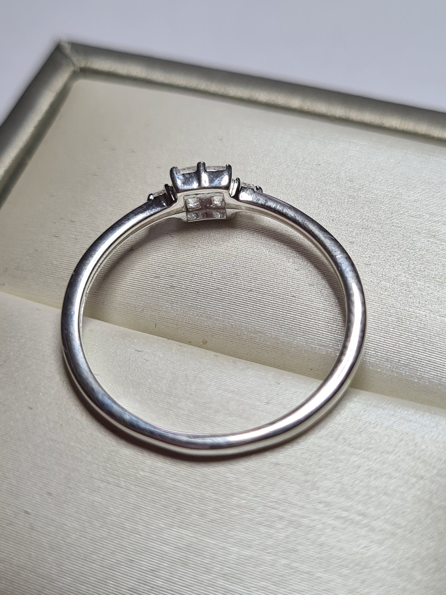 Swarovski Zirconia Elegant Square Cut Ring Sterling Silver Ring SIZES Q,S