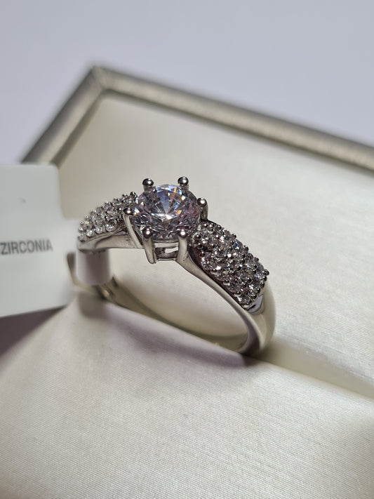 Swarovski Zirconia Round Cut 925 Sterling Silver Ring SIZE M