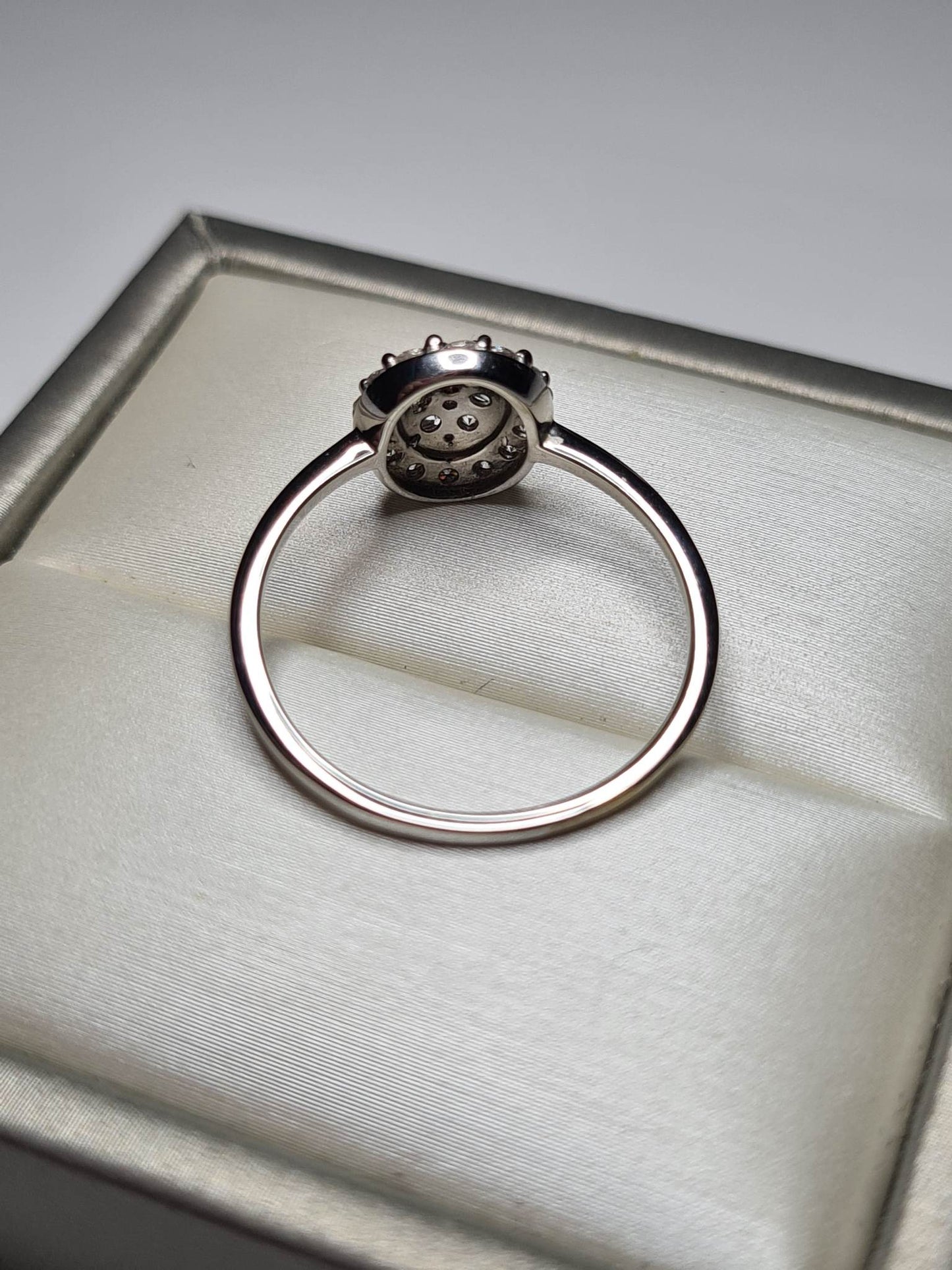 Swarovski Zirconia Cluster Halo Ring Sterling Silver SIZE S