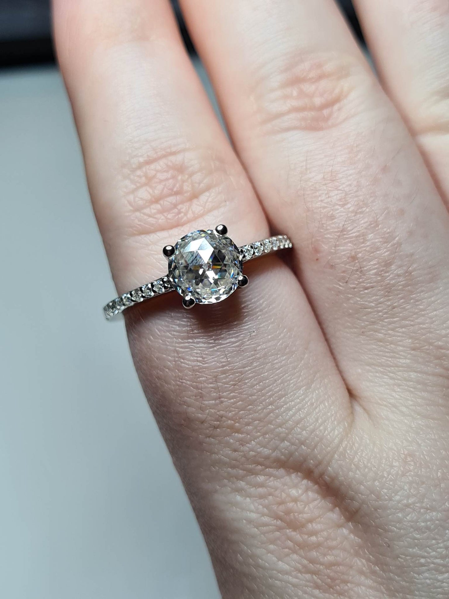 2.02 Moissanite Engagement ring 925 sterling silver SIZE T