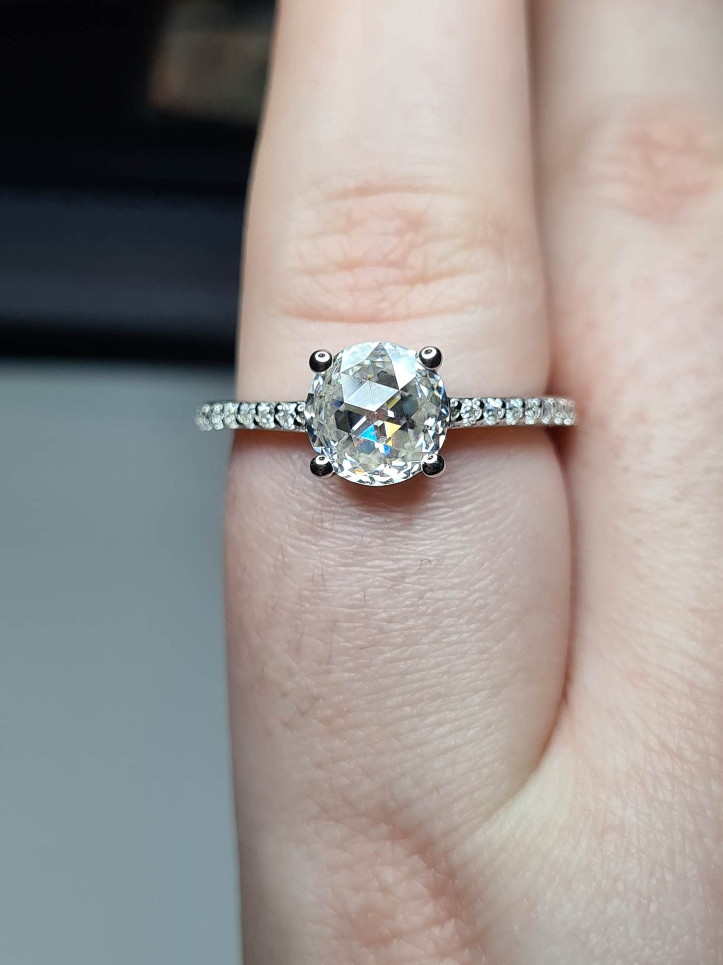 2.02 Moissanite Engagement ring 925 sterling silver SIZE T