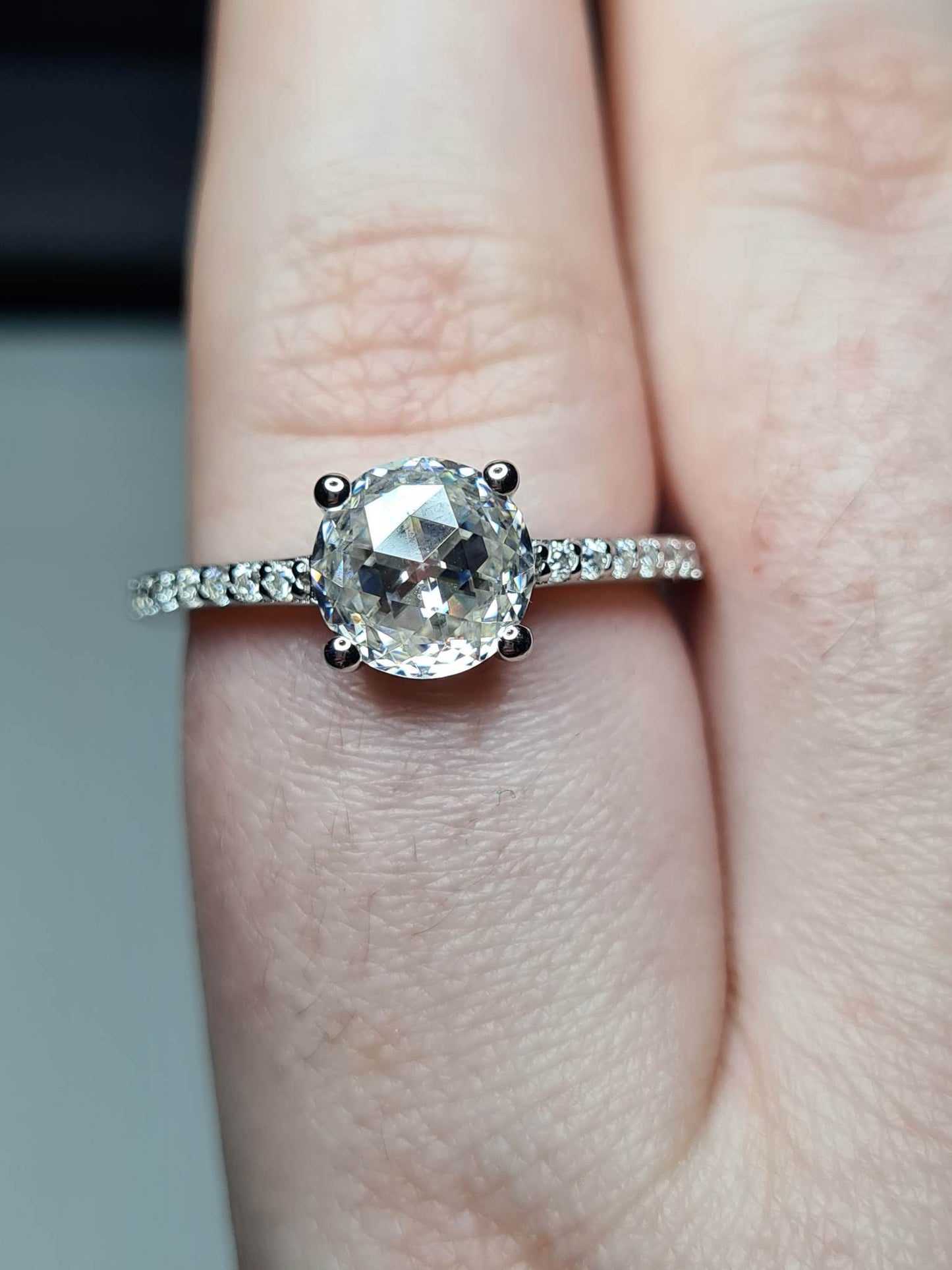 2.02 Moissanite Engagement ring 925 sterling silver SIZE T