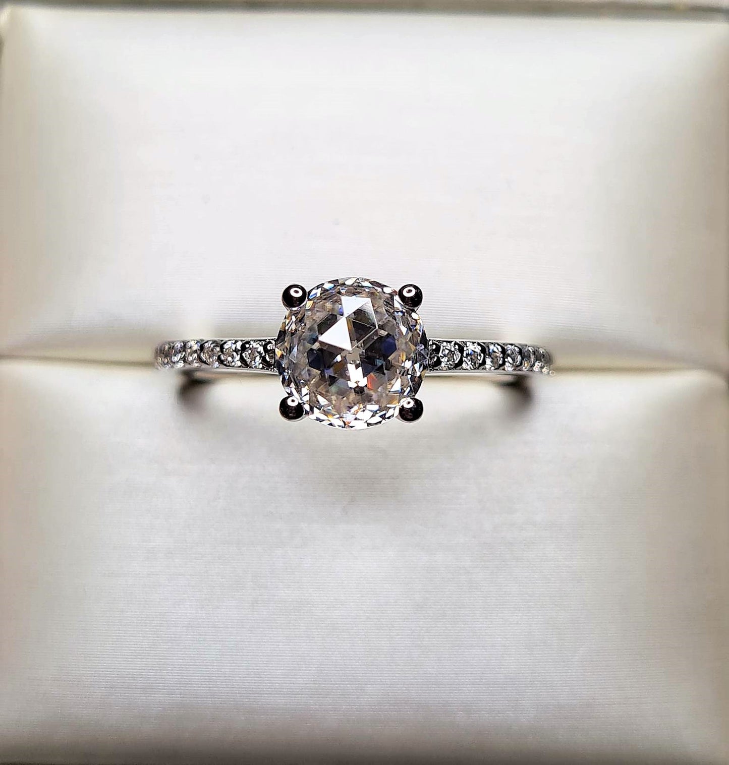 2.02 Moissanite Engagement ring 925 sterling silver SIZE T