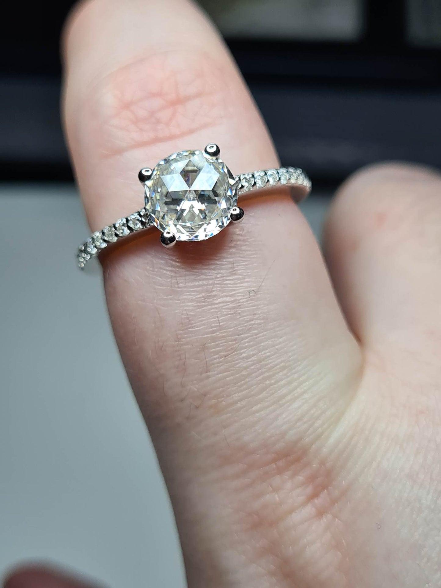 2.02 Moissanite Engagement ring 925 sterling silver SIZE T