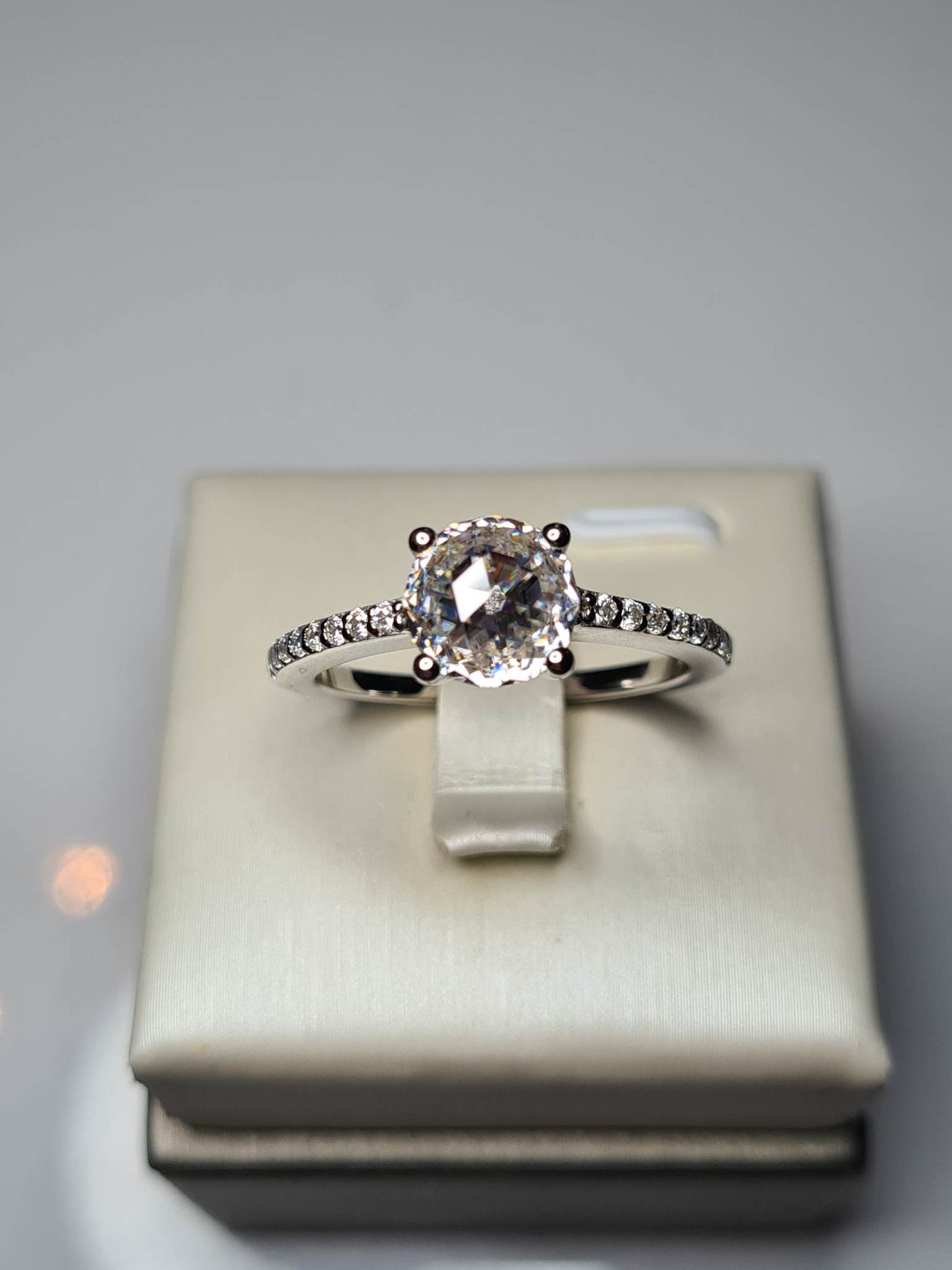 2.02 Moissanite Engagement ring 925 sterling silver SIZE T
