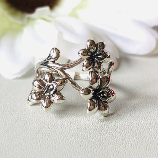 Sterling Silver Floral Ring SIZE N