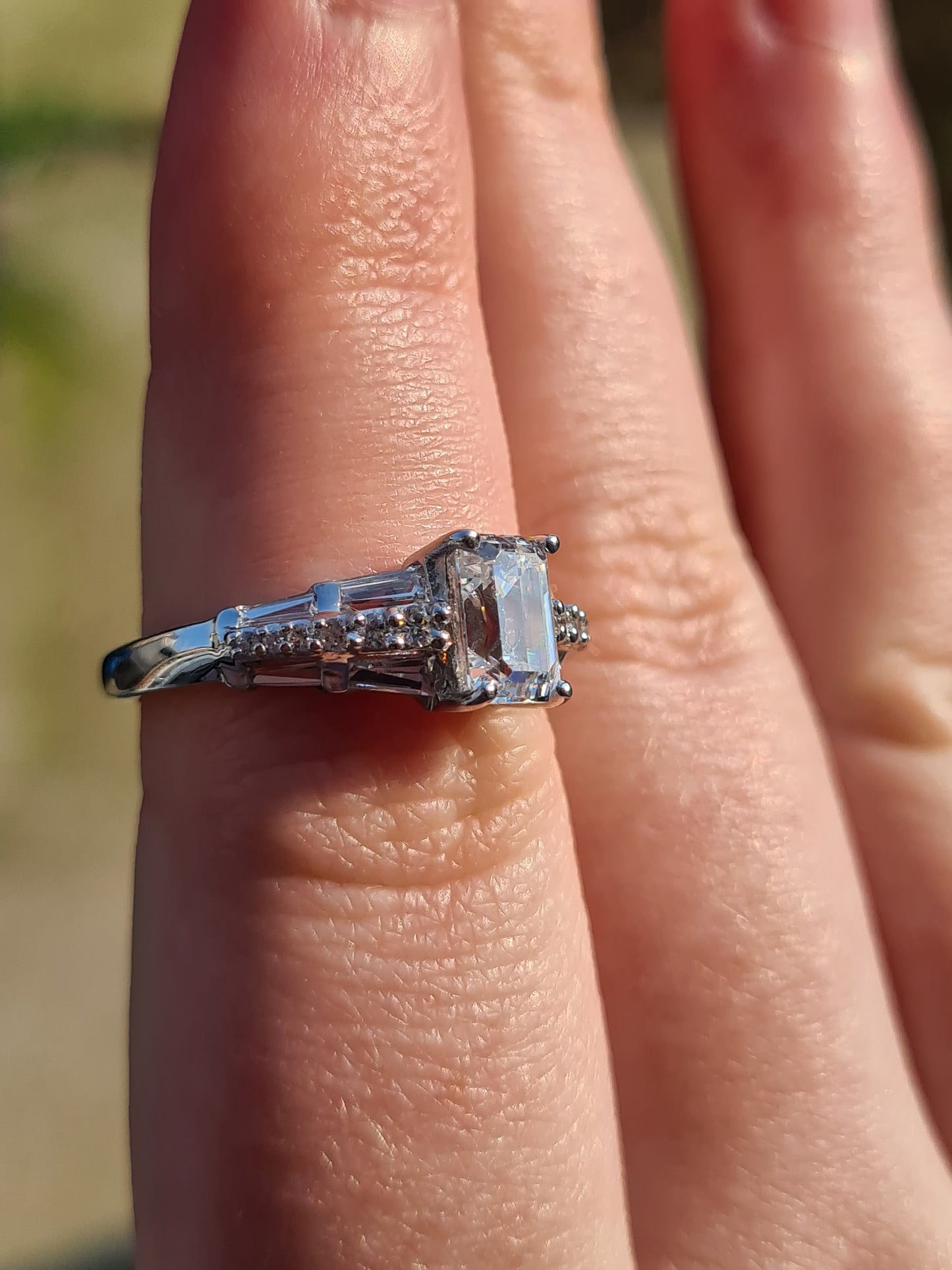 Swarovski Zirconia Octagon Cut With Detailed Shoulders SIZE O