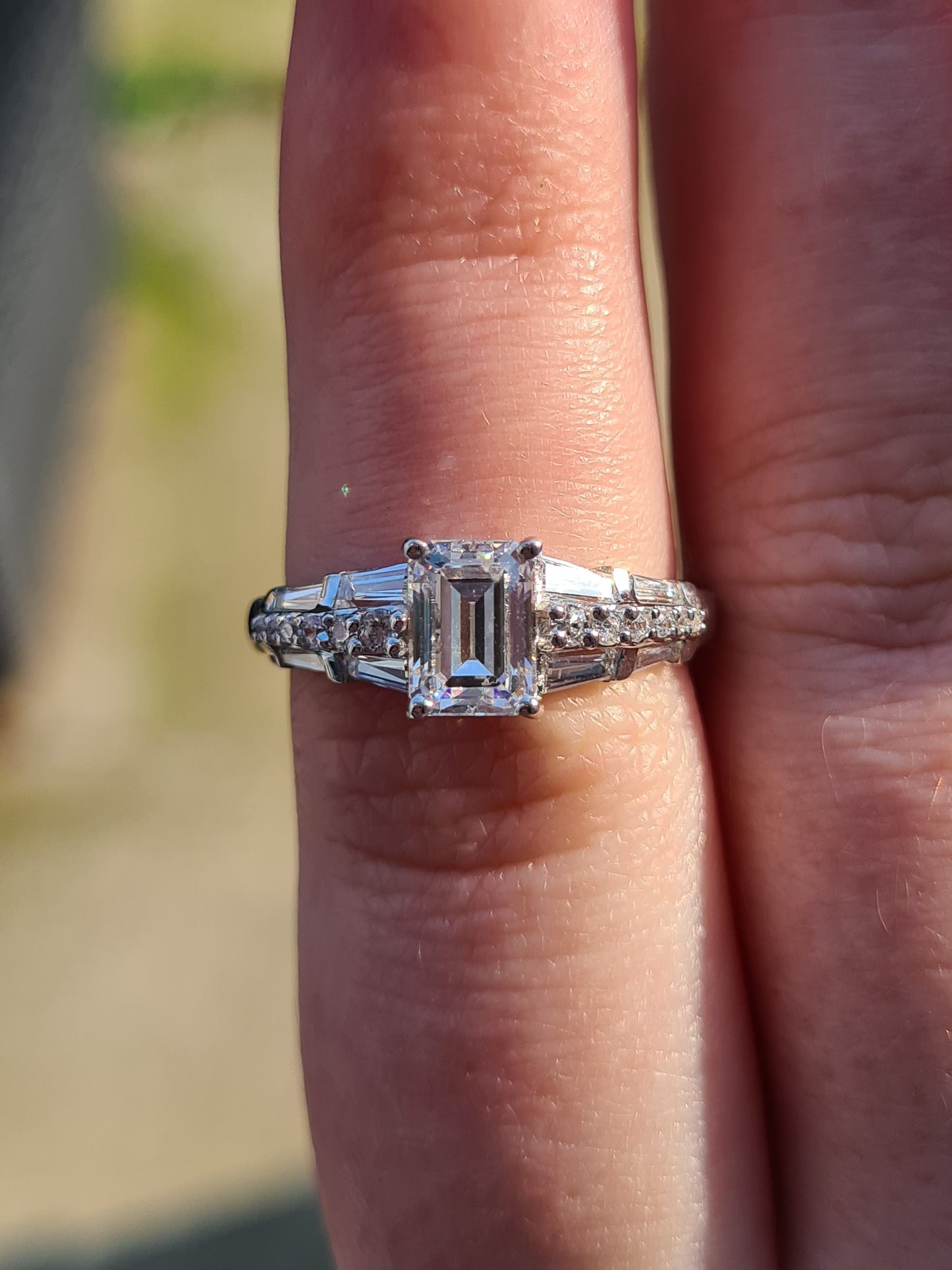 Swarovski Zirconia Octagon Cut With Detailed Shoulders SIZE O