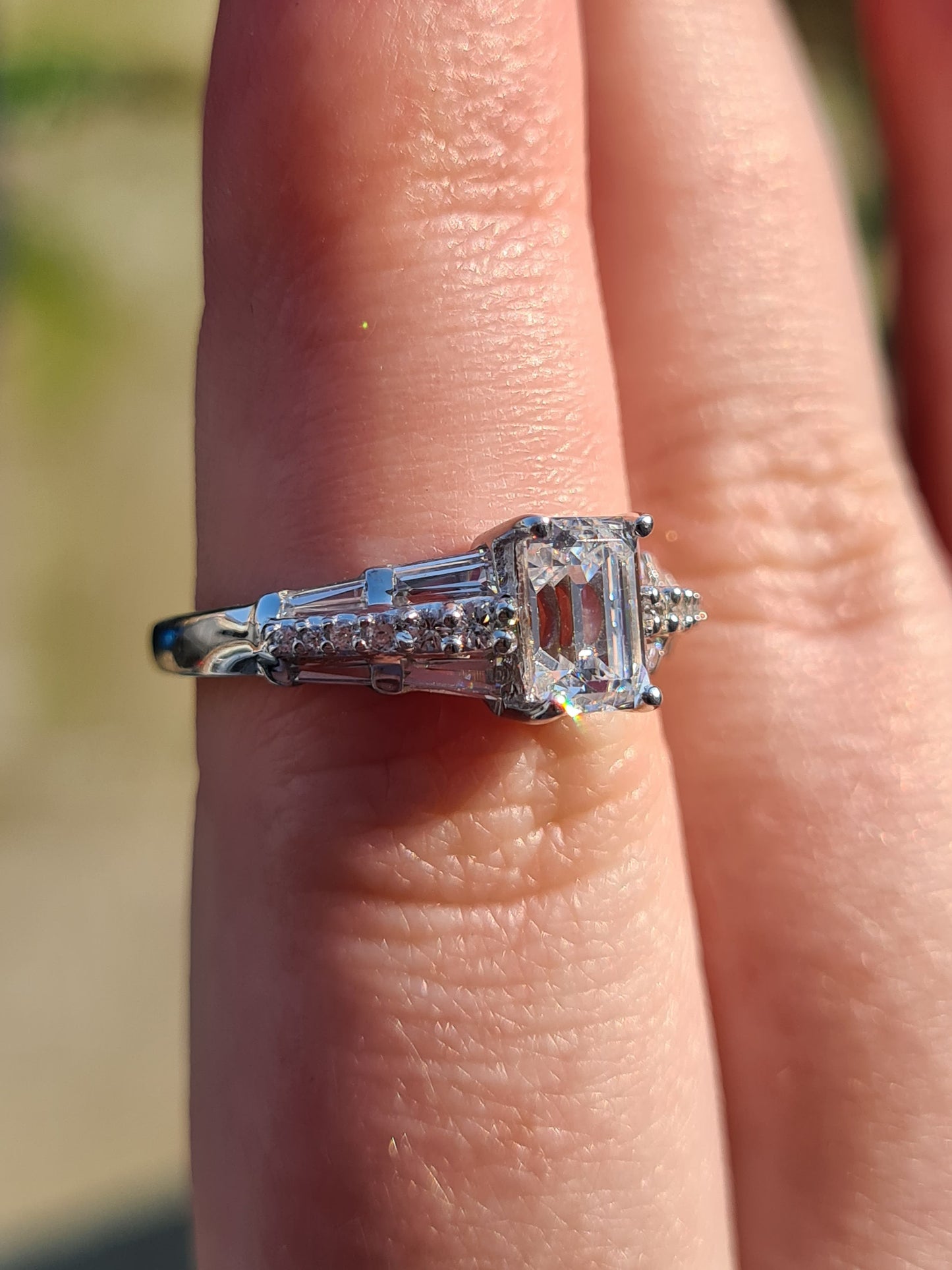 Swarovski Zirconia Octagon Cut With Detailed Shoulders SIZE O