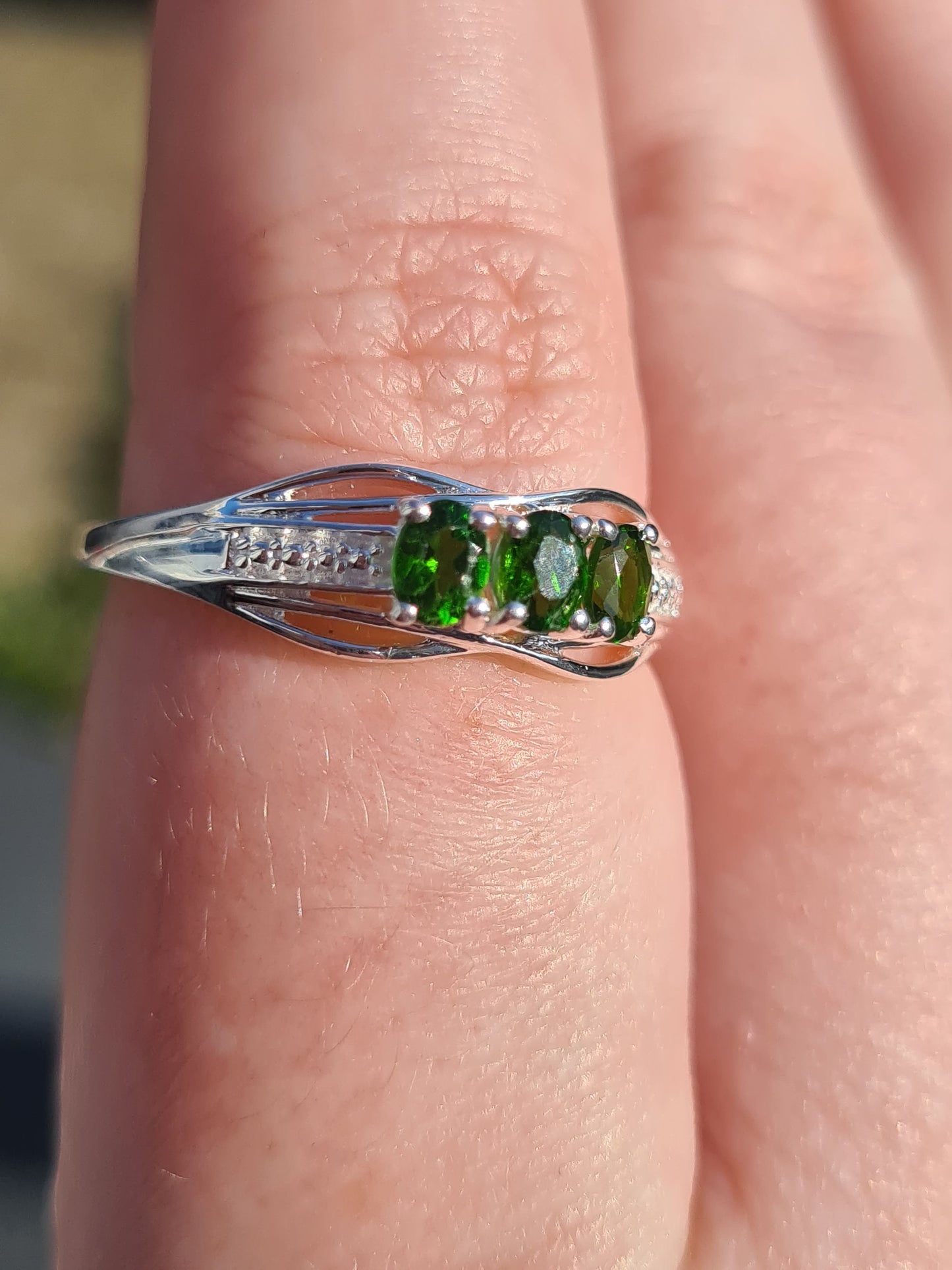 Russian Diopside Trilogy Ring 925 Sterling Silver SIZES P , R